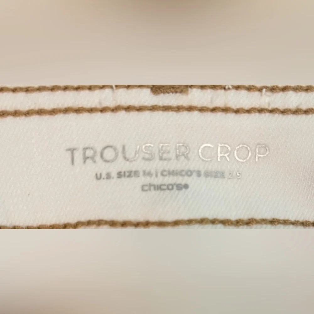 Chico's White Trouser Crop Pants - Picture 4 of 5